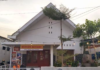Hidden Gem Stasiun Solo Balapan Bernuansa Jadul, Jalan Kaki 5 Menit!