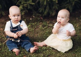 Ide Nama Bayi Kembar Laki-laki dan Perempuan Islami Sesuai Al-Qur'an