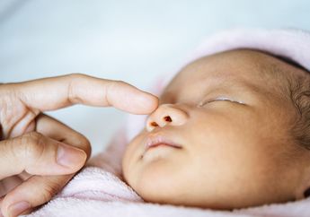 Viral di TikTok, 9 Cara Mencegah Demam Bayi Setelah Imunisasi, Dijamin Anti Rewel dan Tidur Nyenyak