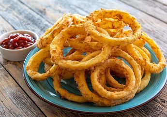 Persis Buatan Restoran, Rahasia Onion Ring Crispy dan Gurih Harus Direndam di Air ini Dulu Sebelum Masuk Adonan, Dijamin Antigagal!