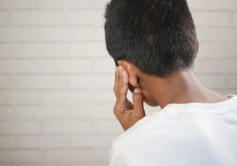 Wajib Tahu! Ini Cara Membersihkan Telinga Anak dengan Aman Tanpa Menggunakan Cotton Bud