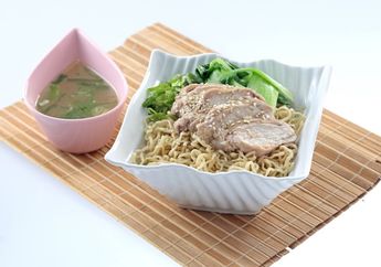 3 Ciri-ciri Mi Ayam yang Dilarang untuk Dibeli, No. 2 Sering Terkecoh karena Ramai Didatangi Pengunjung