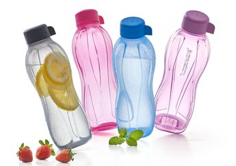 Makin Disayang Emak, Kalau Tahu Cara Membersihkan Botol Tupperware Kusam Cuma Butuh Dikocok-kocok Bahan Dapur Ini
