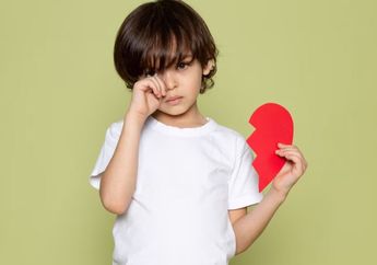 Anak juga Perlu Kasih Sayang Ayah, Ini 6 Dampak Negatifnya Jika Dads Tidak Berperan Sama Melakukannya