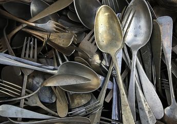 3 Penyebab Sendok dan Garpu Berkarat, No. 2 Bikin Malas Beli Sabun Cuci Piring