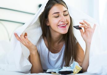 Pantas Baru Satu Minggu Menikah Jadi Susah Keluar Kamar, Makan Cokelat Sebelum Tidur Jadi Biang Keroknya