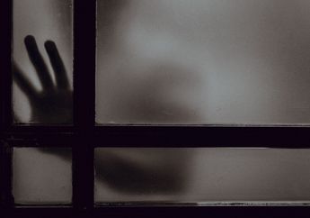 Langsung Tidur di Samping, Pria di Depok Lecehkan Wanita Penjaga Warung yang Ketiduran