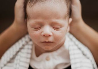 20+ Rangkaian Nama Bayi Laki-laki Lahir di Bulan Oktober Nuansa Islami Beserta Arti