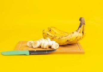 Sering Dilakukan Orang-orang, Sebenarnya Bolehkah Minum Obat dengan Pisang?
