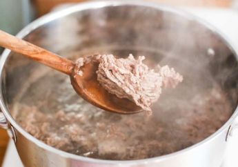 Ini Daging Apa Tahu Kok Lembut Banget? Ternyata karena Direndam 3 Lembar Daun dari Halaman Rumah ini Sebelum Dimasak