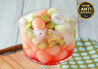 Resep Es Jeli Susu, Inovasi Minuman Dingin Bertabur Buah yang Tampil Meriah