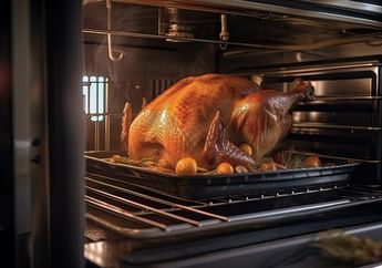 Sudah Tahu Belum Cara Membersihkan Oven Listrik Setelah Dipakai? Segera Bersihkan dengan Bahan Dapur Ini Sebelum Kerak Muncul!
