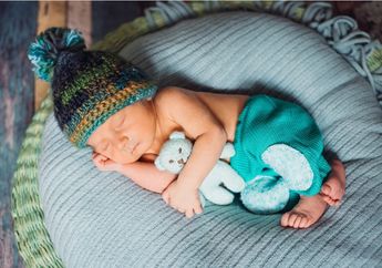 Rangkaian Nama Bayi Laki-laki Modern Lahir di Bulan Desember yang Anti Pasaran