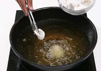Hobi Makan Seafood Belum Tentu Tahu, Begini Cara Menggoreng Cumi Agar Tidak Alot Setelah Diangkat dari Wajan