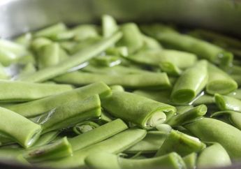 Di Pasar Satu Kantungnya Cuma Rp 5 Ribu, Bahan Dapur ini Bisa Membuat Wanita Tobat Beli Shampo Mahal, Kok Bisa?