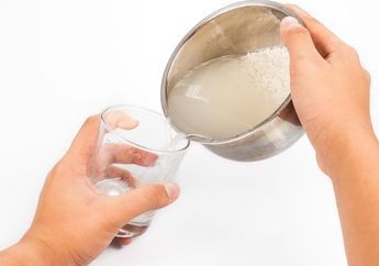 Nyesel Langsung Dibuang, Ternyata Sisa Air Cucian Beras Ampuh Bikin Masakan Jadi Makin Sedap, Begini Caranya!