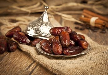 4 Cara Ampuh Memilih Kurma dengan Kualitas Terbaik, Salah Satunya Jangan Pilih yang Berlubang