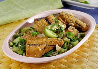Bukan Isapan Jempol, Resep Ikan Tongkol Bumbu Iris Sederhana Ini Memang Enak Betul Rasanya