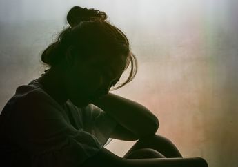 Reaksi Hadapi Cinta Bertepuk Sebelah Tangan Sesuai Karakter Zodiak (Part 1)