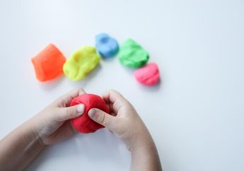 Ide Permainan untuk Melatih Sensorik Anak Sesuai Tahapan Usia