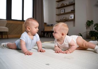 12 Nama Bayi Laki-laki Islami Kembar Tidak Pasaran Beserta Artinya