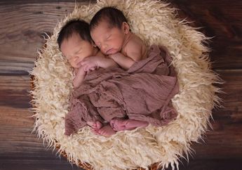 35 Nama Bayi Perempuan Kembar Terinspirasi dari Alkitab beserta Arti