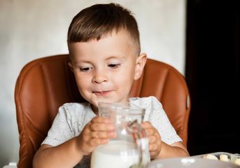 Aktivasi Unik di Pesawat, Sambut Anak Usai Liburan dengan Nutrisi Siap Minum