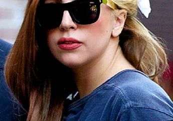 Lady Gaga: Bantu Remaja Lewat Born Brave Bus