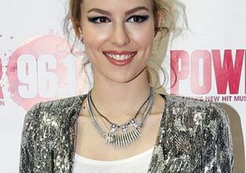 Bridgit Mendler: Butuh Bantuan Nama