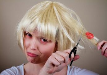 Tips Melepas Permen Karet yang Menempel di Rambut atau Baju