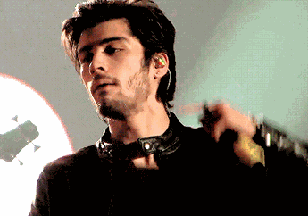 Reaksi Zayn Malik Terhadap Single Terbaru One Direction Tanpanya