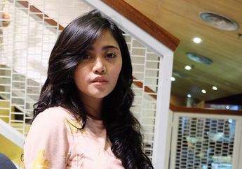 7 Pelajaran Cinta Buat Cewek Dari Kisah Putusnya Rachel Vennya & Niko Al-Hakim
