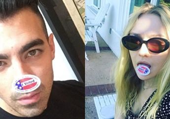 10 Gaya Selfie Kece Seleb Hollywood Setelah Memakai Hak Pilih Mereka. Kamu Jangan Mau Kalah!