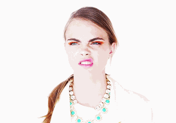 Cara Delevingne: Foto Telanjangnya Beredar di Internet