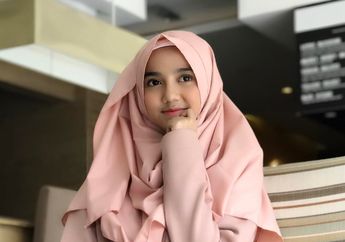 6 Inspirasi Gaya Fashion Kece Ala Wirda Mansur Buat Hijaber