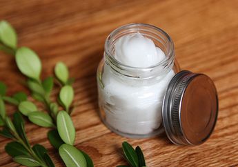 Super Gampang! DIY Body Butter Minyak Kelapa Agar Kulit Halus & Lembut