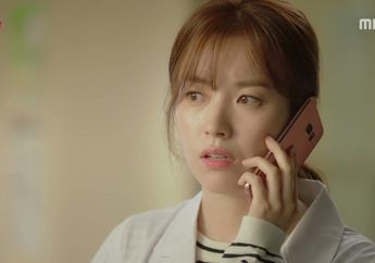 Hati-hati, Ternyata Memakai Handphone Bisa Bikin Kulit Terlihat Lebih Tua!