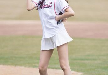 Yuk Tampil Sporty Memakai Baseball Jersey ala 8 Seleb Korea Ini!