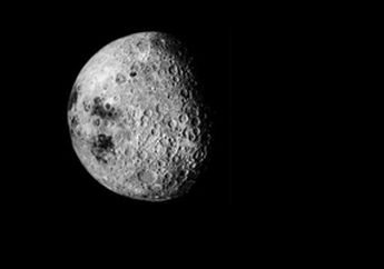 Bumi 'Mencuri' Bulan dari Venus?