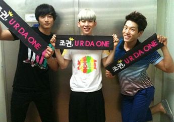 Plus Minus Cowok Fanboy K-Pop