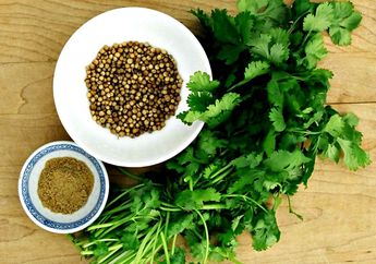 Menurunkan Berat Badan dan 6 Manfaat Lain Ketumbar untuk Kecantikan