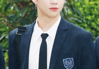 7 Lip Balm Warna Peach ala Kang Daniel 'Wanna One' Buat ke Sekolah