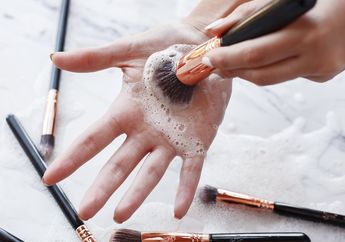 Wajib Tahu. Masa Pakai Produk Kosmetik Sebelum Kedaluarsa