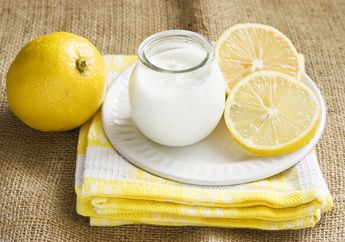 Jerawat Menganggu? Atasi dengan DIY Masker Yoghurt Lemon Ini!