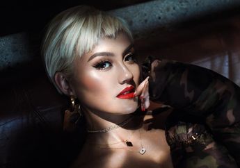 Gaya Agnez Mo Dibilang Seperti Gembel, Ternyata Begini Balasannya Saat Ungkap Harga Alas Kaki yang Dikenakannya, Siap-siap Melongo deh!