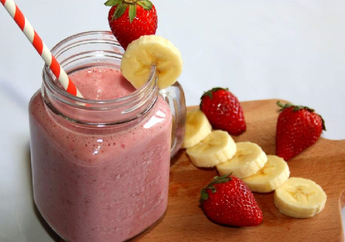 Yuk Cobain Resep Banana Strawberry Smoothies Untuk Mengawali Hari Si Kecil!