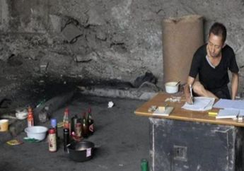 Pecahkan Kode Togel, Pria Ini Tinggal di Kolong Jembatan Selama 10 tahun, Hasilnya Bikin Tercengang!