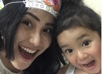 Wah, Ternyata Penggemar Sebut Anak Ayu Ting Ting Nyontek Anak Raffi Ahmad... Kenapa Ya?
