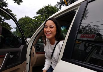 VIDEO: Girls Squad Dikabarkan Retak, Ternyata Seperti ini Kedekatan Chacha Frederica Dengan Geng Menteri Ceria