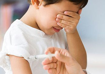 4 Tips Untuk Mengatasi Rasa Takut Jarum Pada Si Kecil, Simak Penjelasannya di Sini yuk